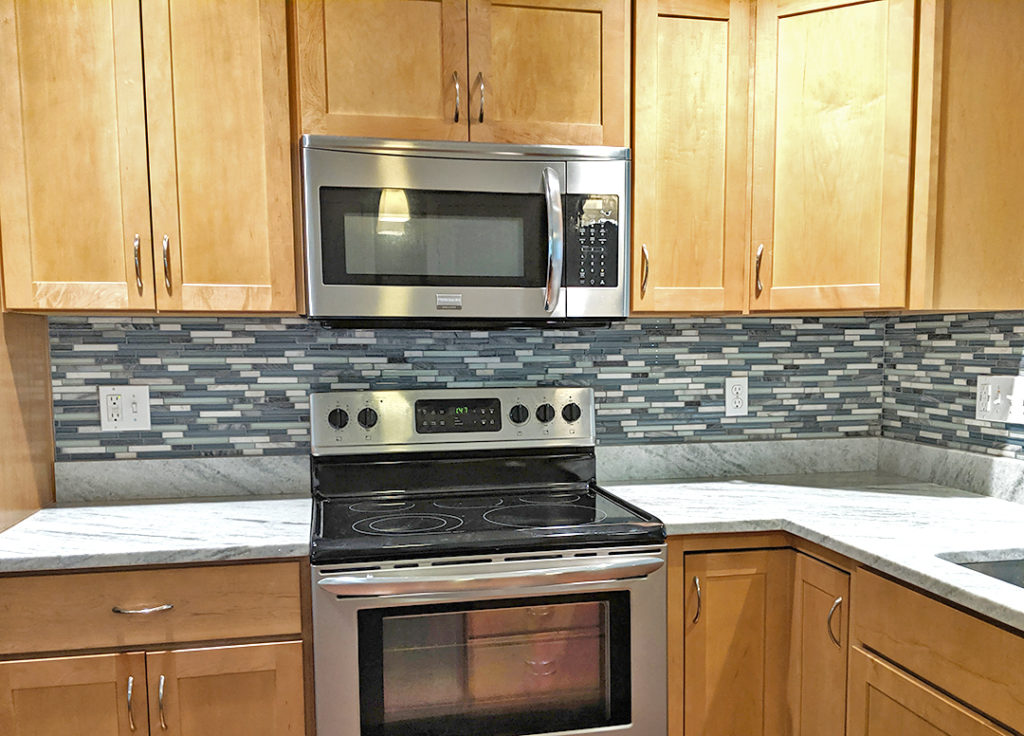 Kitchen backsplash: Maine